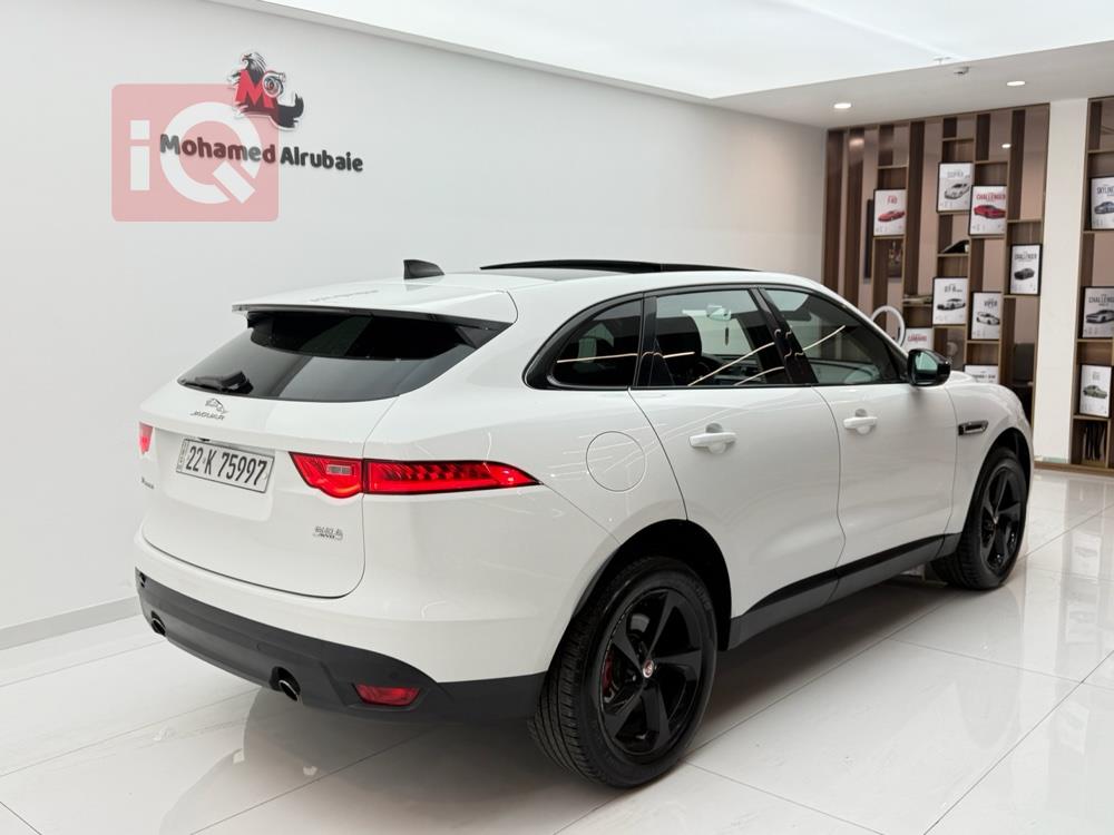 جاگوار F-Pace